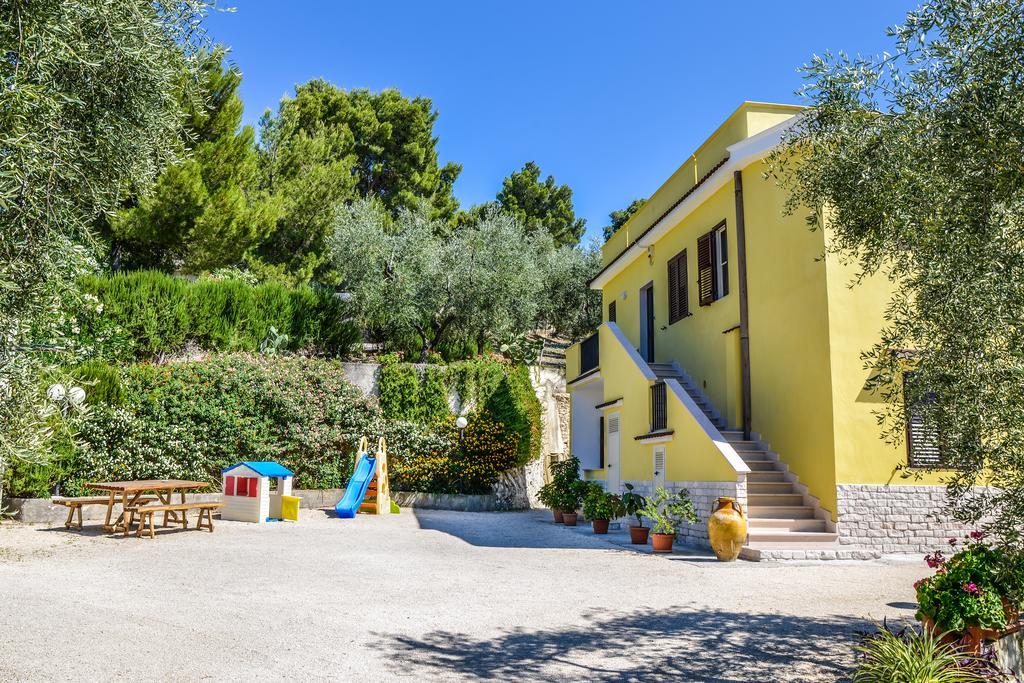 Alba Del Gargano Home เวียสเต ภายนอก รูปภาพ