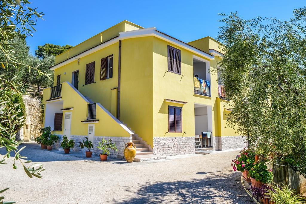 Alba Del Gargano Home เวียสเต ภายนอก รูปภาพ